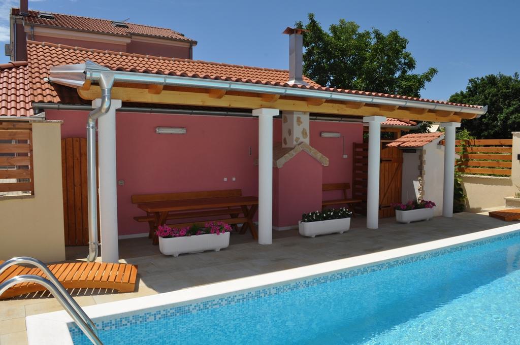 Apartmani Galeb Biograd Na Moru Exterior photo